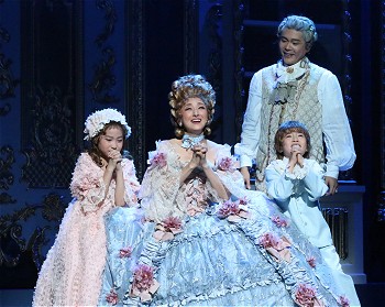 「マリー・アントワネット」 ミュージカル ピアノ弾き語り 舞台写真入り ピアノ弾き語り 東宝ミュージカル マリーアントワネット | 甲斐
